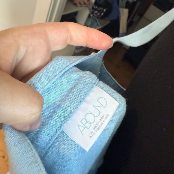 abound Light Blue Layered Women's Top - Picture 4 of 5